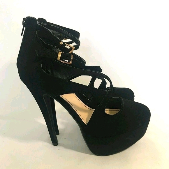 Anne Michelle Black Pumps - Picture 1 of 13